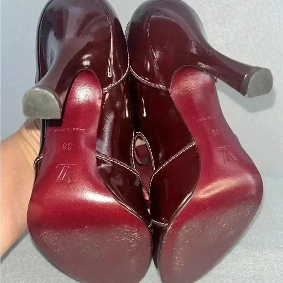 Louis Vuitton Balmoral Bordeaux Tassel heels wine patent leather, coquette girl - Picture 14 of 14
